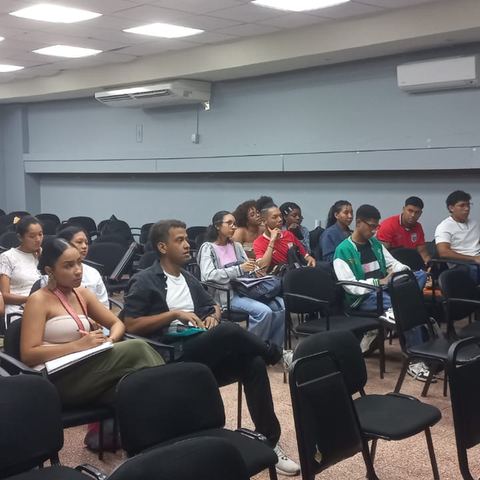 Charla de Grupo Certilift en la Universidad de Panamá, foto 2